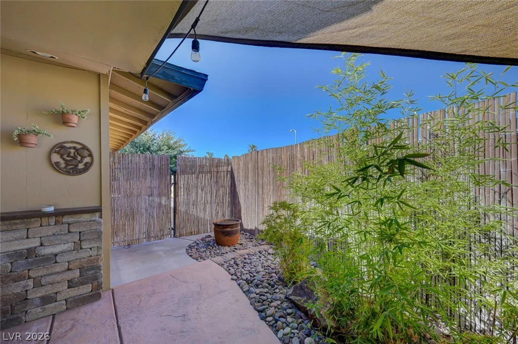 3949 Brighthill, Las Vegas, NV 89121
