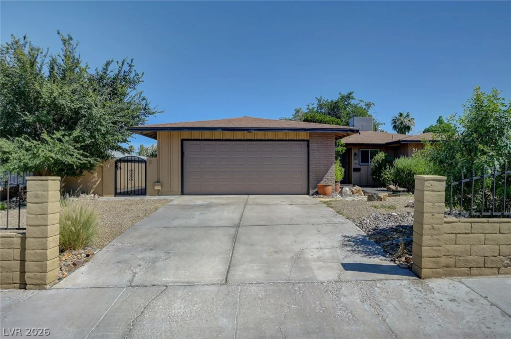 3949 Brighthill, Las Vegas, NV 89121