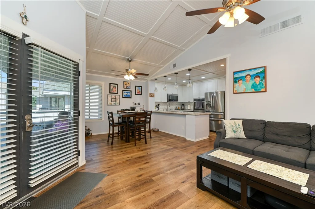 5515 Orchard, Las Vegas, NV 89110