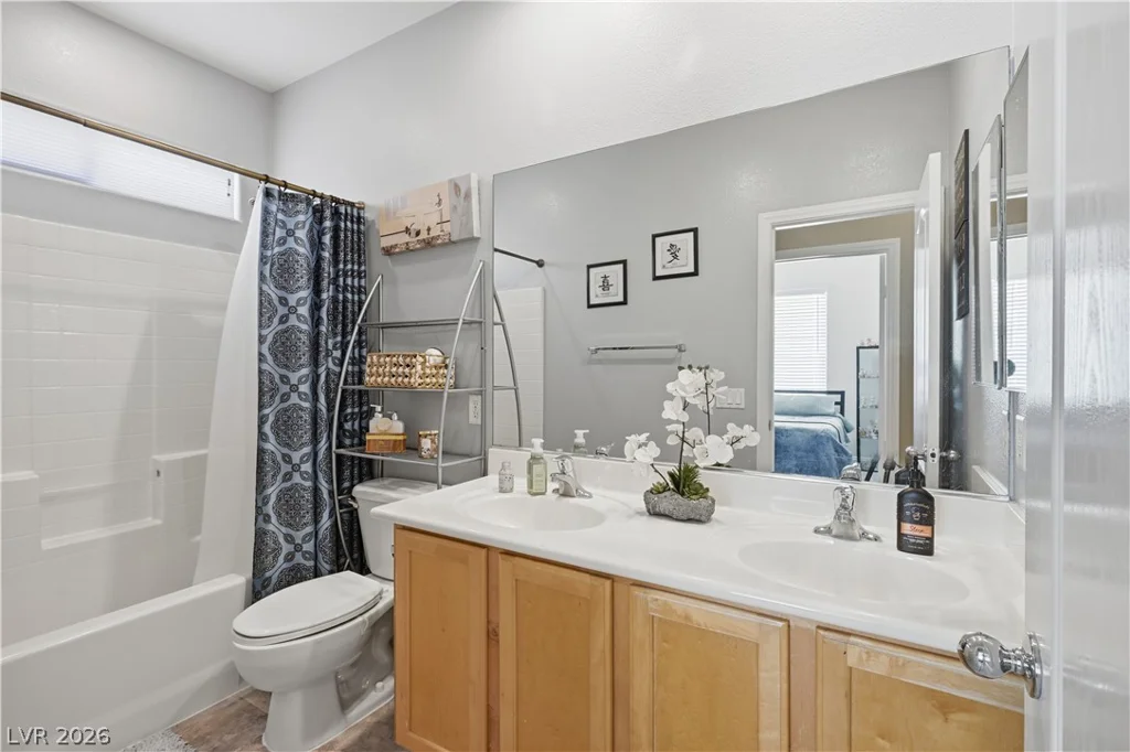 10876 Avenzano, Las Vegas, NV 89141