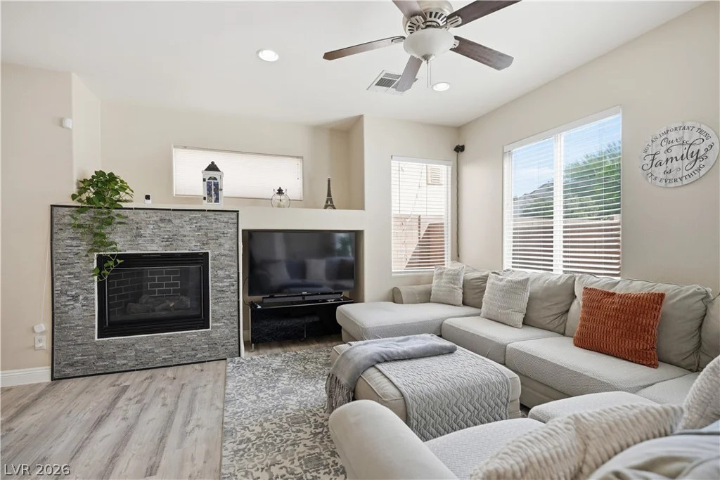 10876 Avenzano, Las Vegas, NV 89141