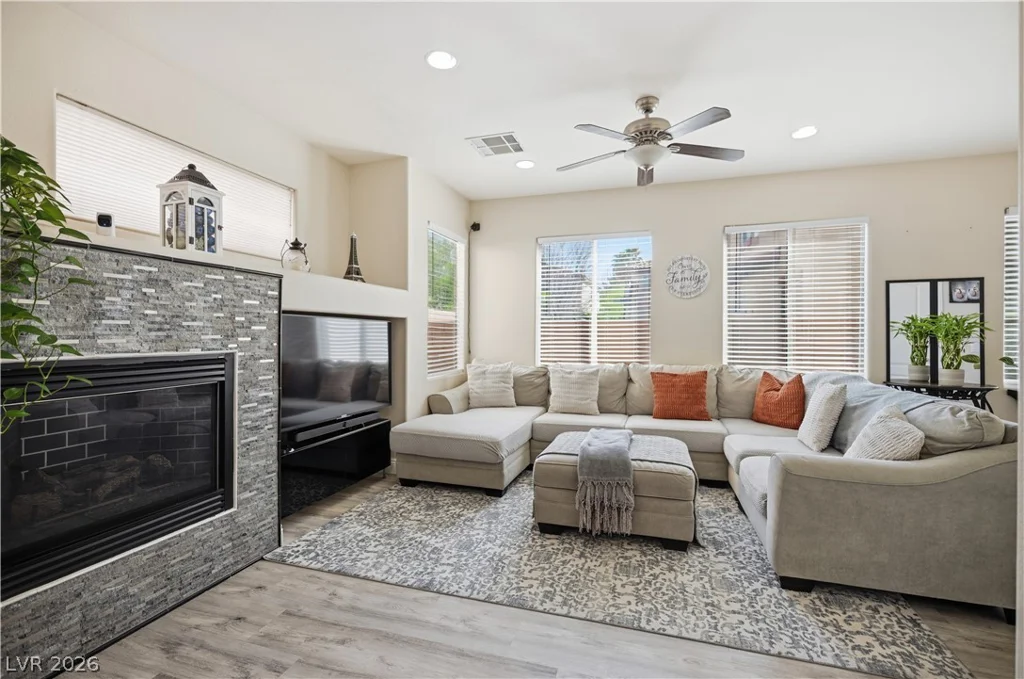 10876 Avenzano, Las Vegas, NV 89141