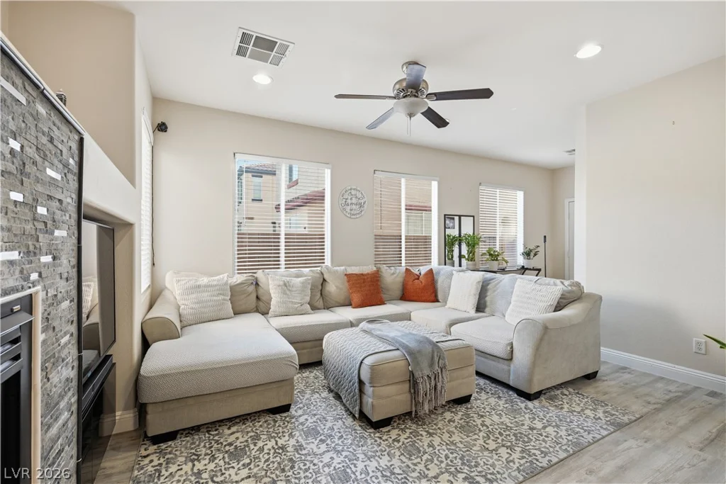 10876 Avenzano, Las Vegas, NV 89141