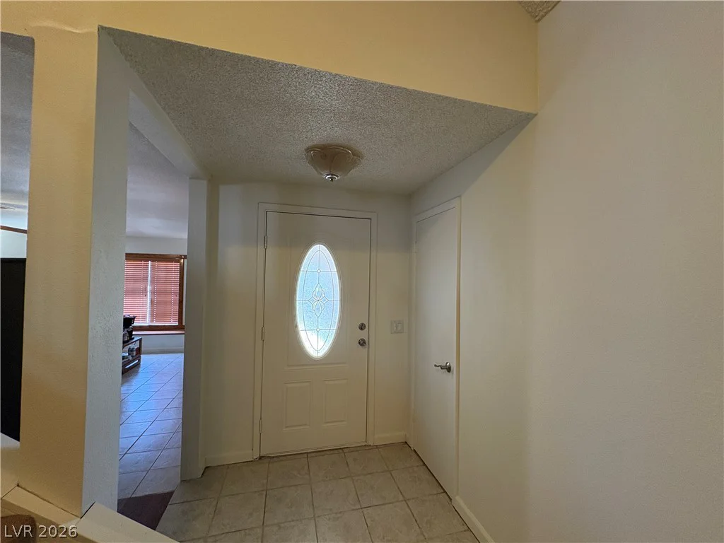 6808 Evanston, Las Vegas, NV 89108