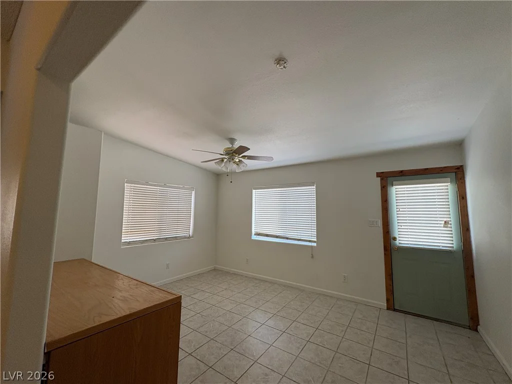 6808 Evanston, Las Vegas, NV 89108