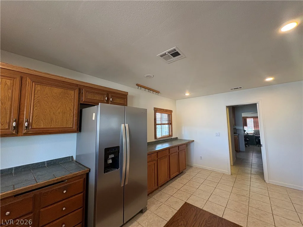 6808 Evanston, Las Vegas, NV 89108