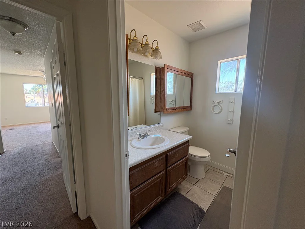 6808 Evanston, Las Vegas, NV 89108