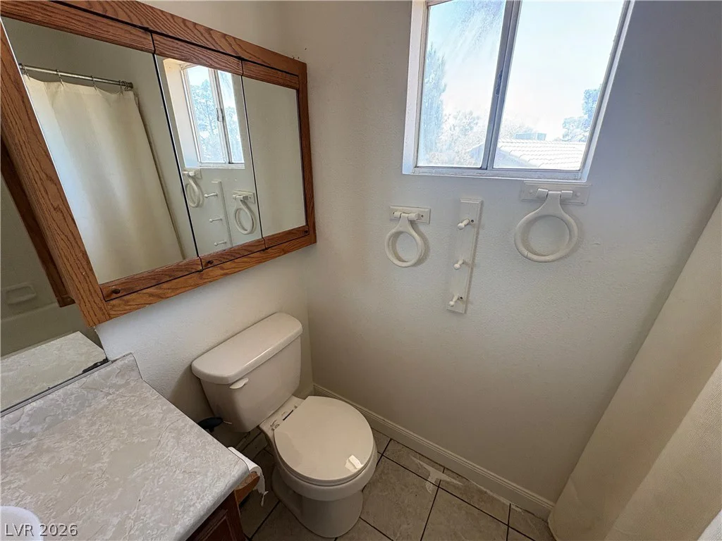6808 Evanston, Las Vegas, NV 89108