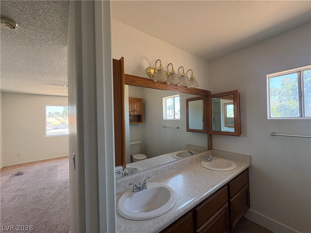 6808 Evanston, Las Vegas, NV 89108