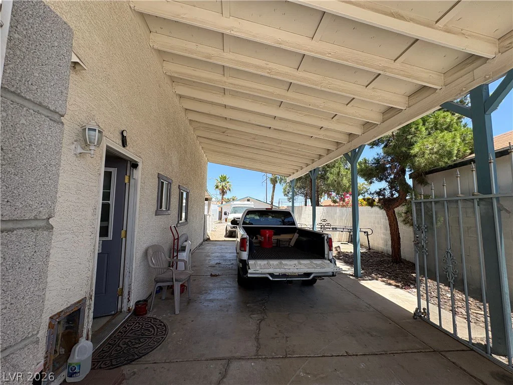 6808 Evanston, Las Vegas, NV 89108