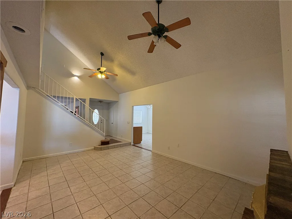 6808 Evanston, Las Vegas, NV 89108