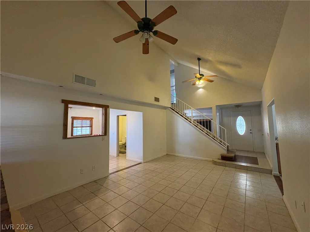 6808 Evanston, Las Vegas, NV 89108