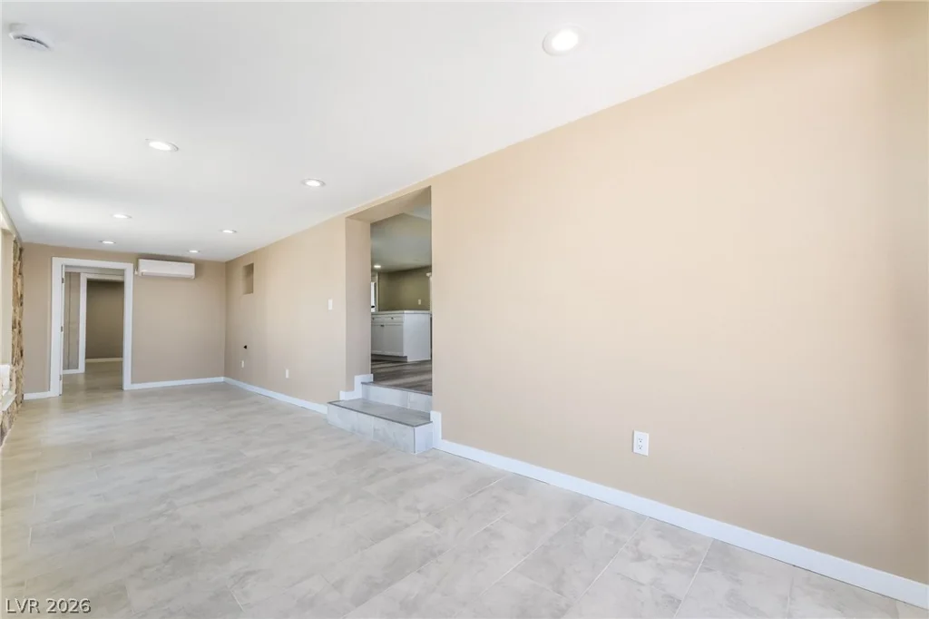5402 Tahoe, Las Vegas, NV 89142