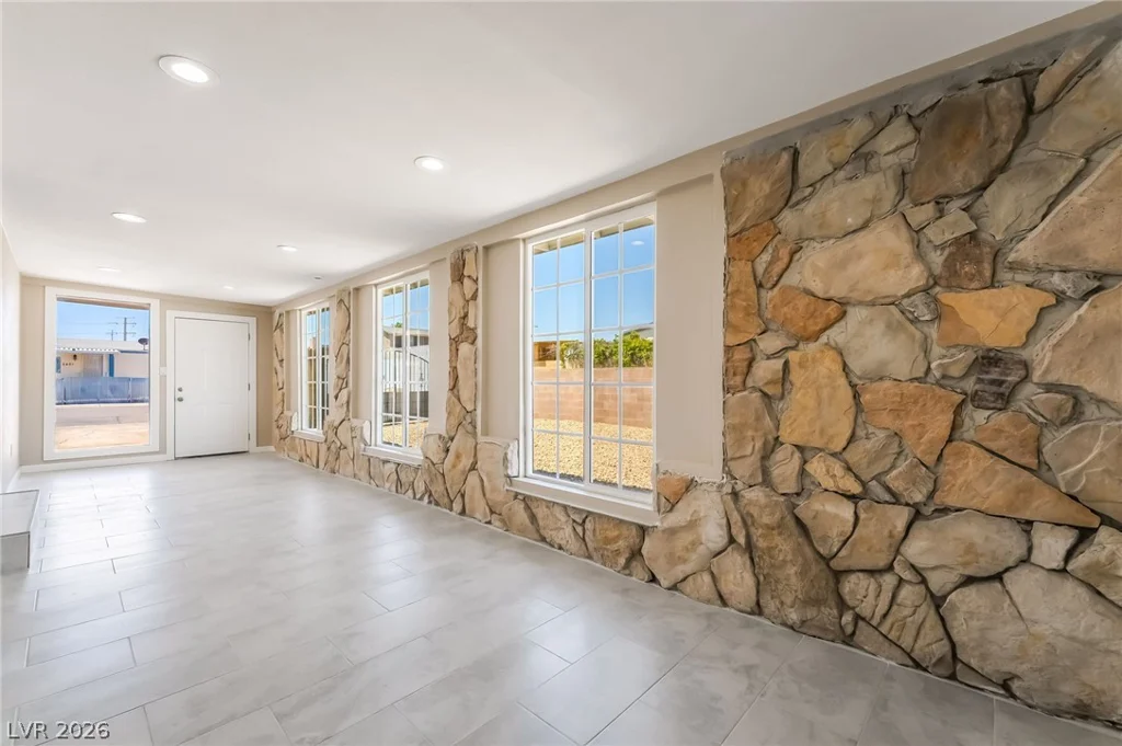 5402 Tahoe, Las Vegas, NV 89142