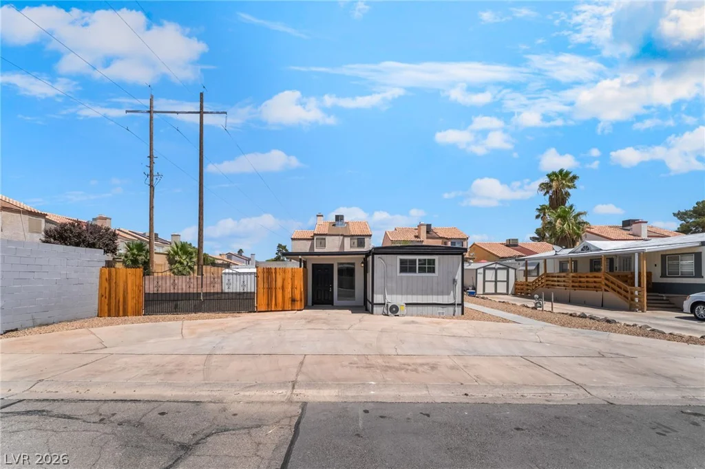 5402 Tahoe, Las Vegas, NV 89142
