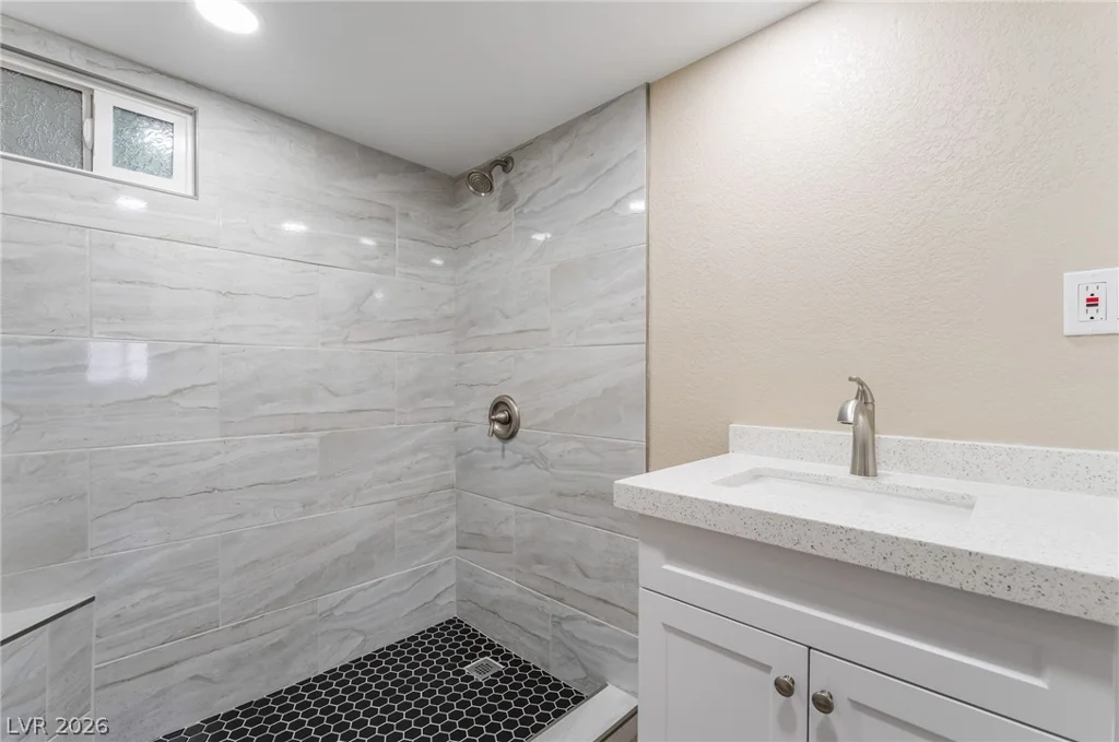 5402 Tahoe, Las Vegas, NV 89142