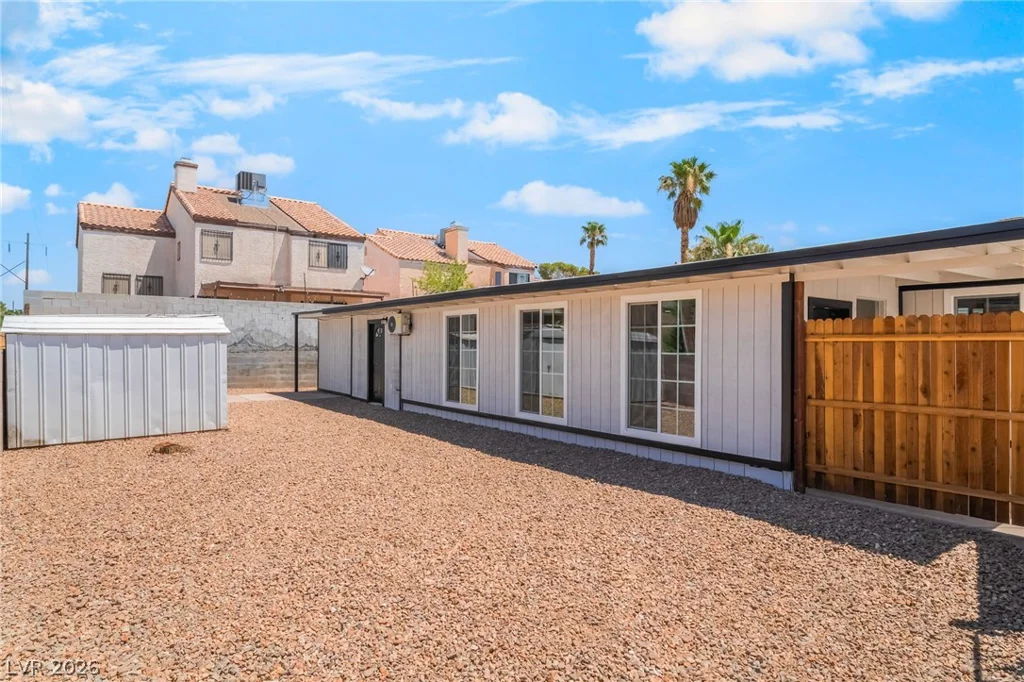 5402 Tahoe, Las Vegas, NV 89142