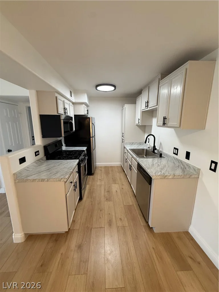 3318 Decatur, Las Vegas, NV 89130
