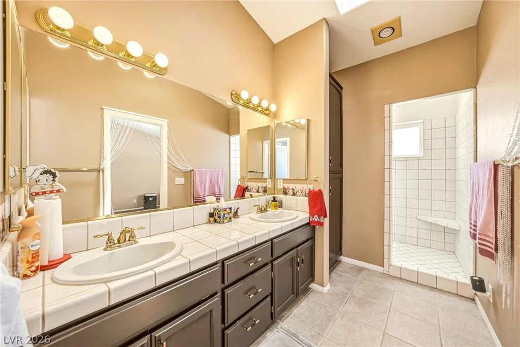 3840 Pahrump Valley, Pahrump, NV 89048
