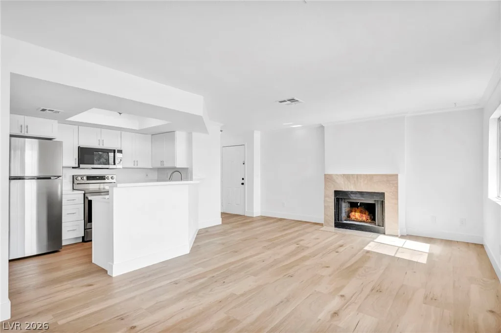 8600 Charleston, Las Vegas, NV 89117