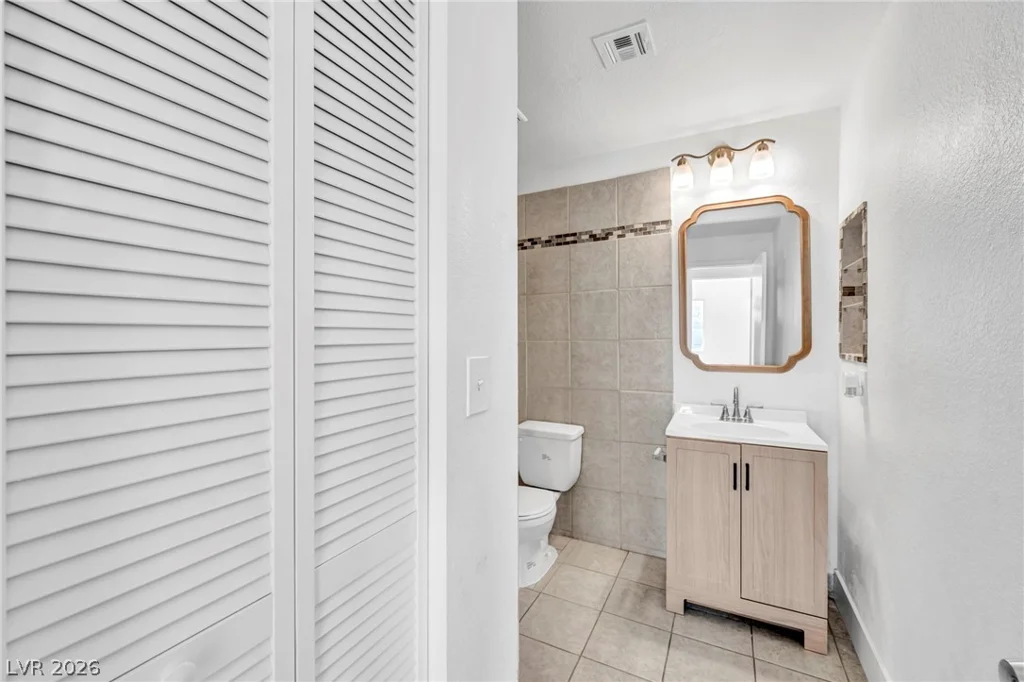 8600 Charleston, Las Vegas, NV 89117