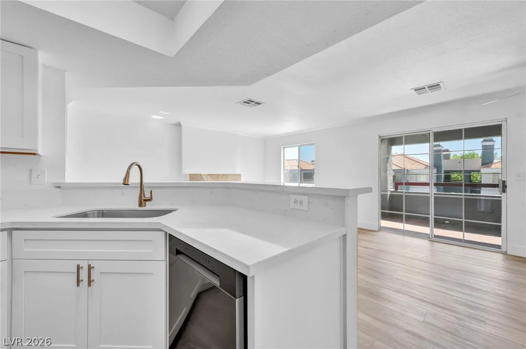 8600 Charleston, Las Vegas, NV 89117