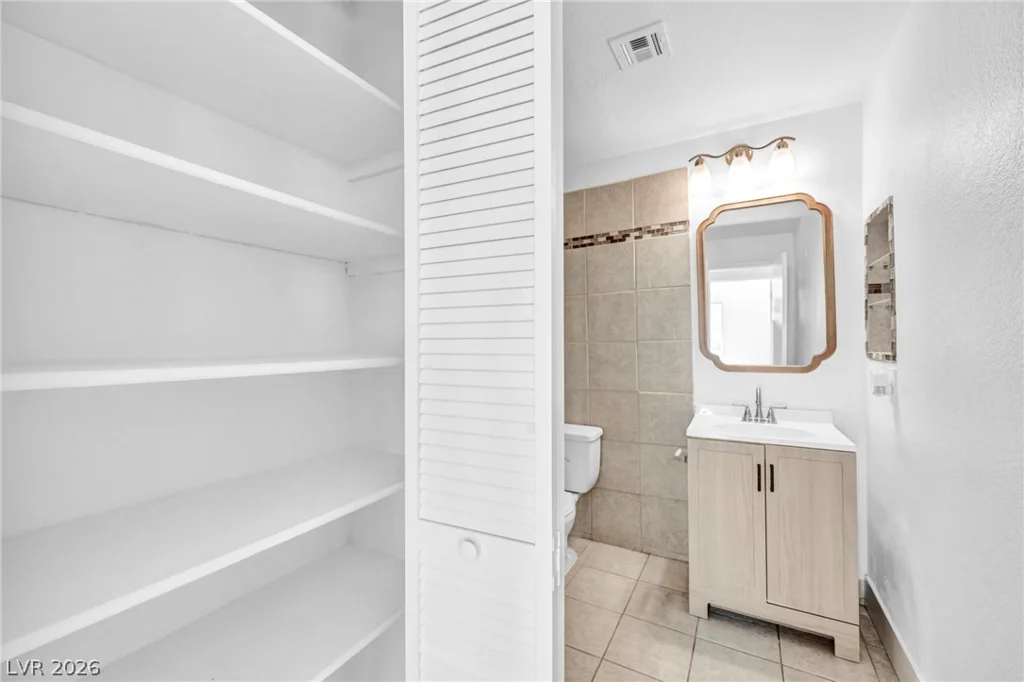 8600 Charleston, Las Vegas, NV 89117
