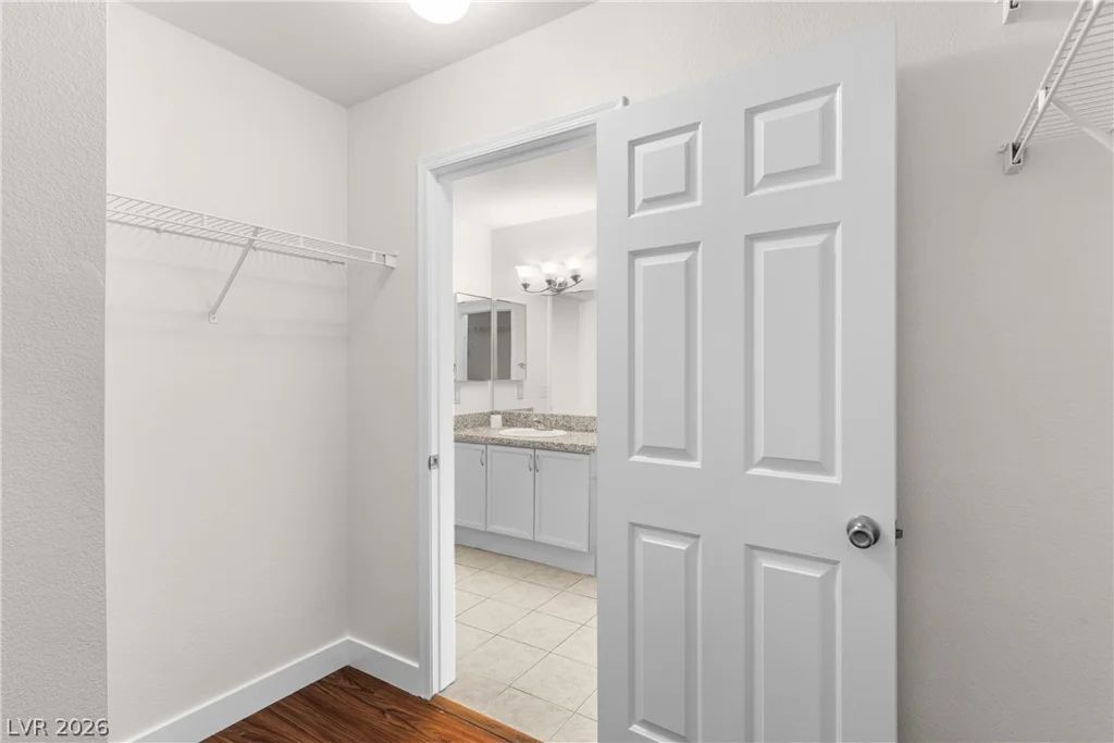 7604 Connemara, Las Vegas, NV 89128