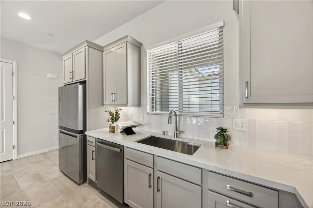 11677 Hatchling, Las Vegas, NV 89138