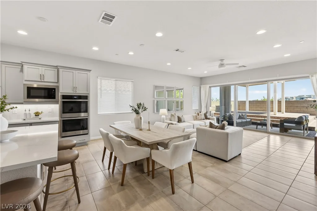 11677 Hatchling, Las Vegas, NV 89138