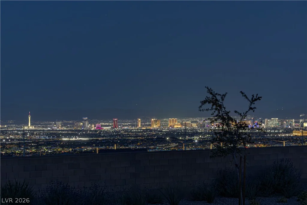 11677 Hatchling, Las Vegas, NV 89138