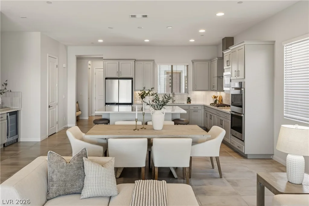 11677 Hatchling, Las Vegas, NV 89138