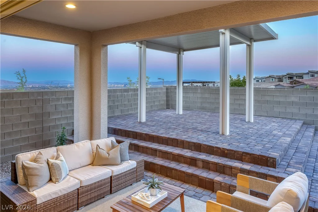 11677 Hatchling, Las Vegas, NV 89138
