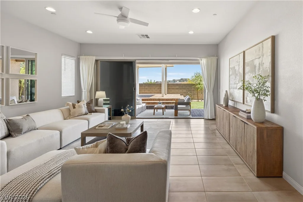 11677 Hatchling, Las Vegas, NV 89138