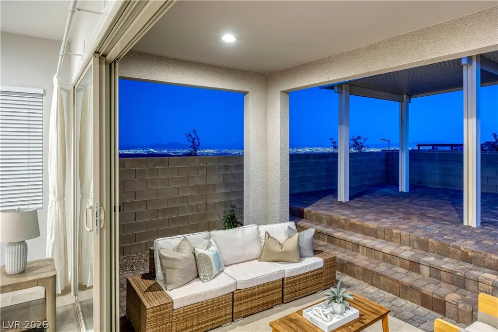 11677 Hatchling, Las Vegas, NV 89138