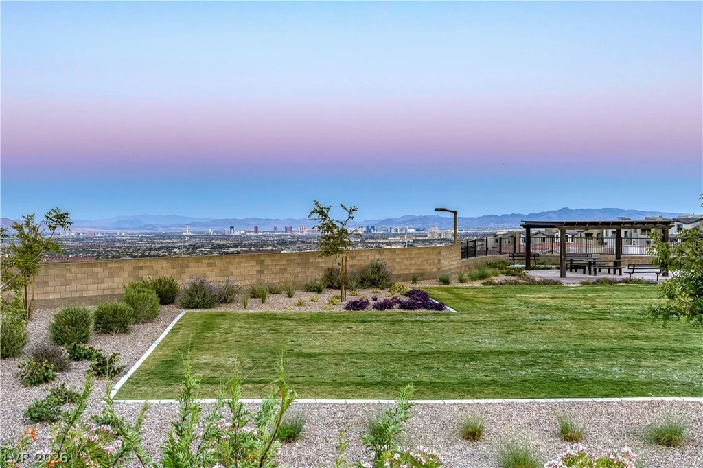 11677 Hatchling, Las Vegas, NV 89138