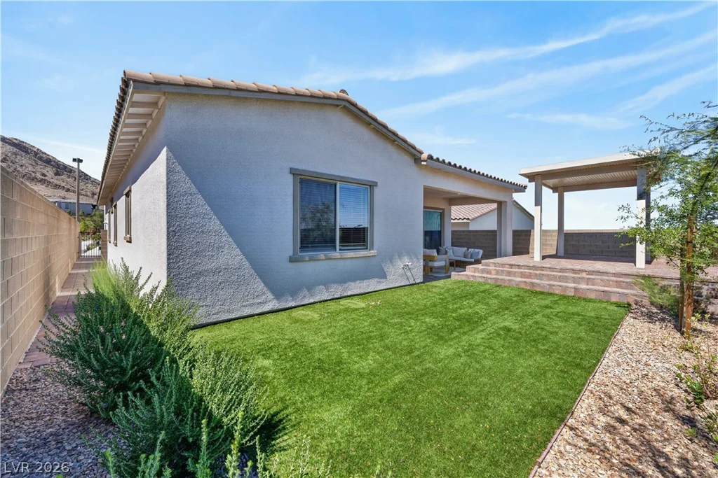 11677 Hatchling, Las Vegas, NV 89138