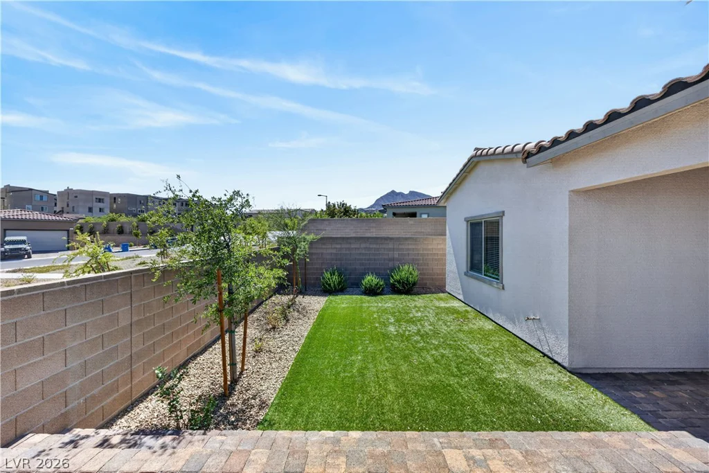 11677 Hatchling, Las Vegas, NV 89138