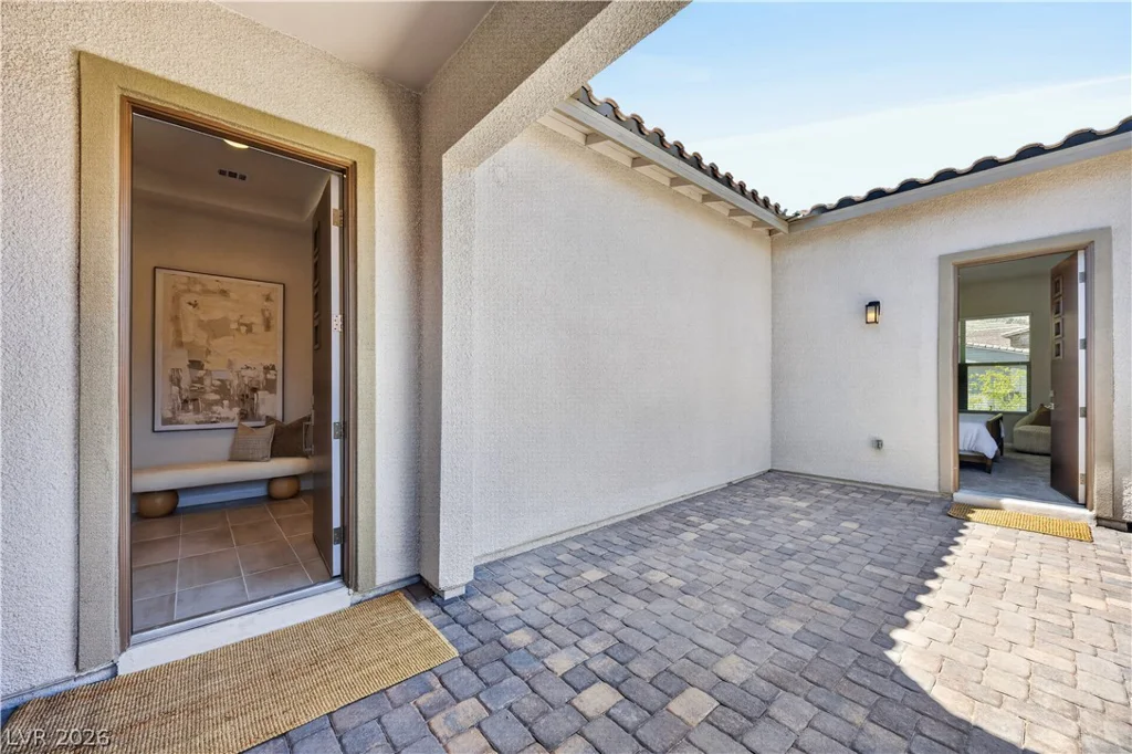 11677 Hatchling, Las Vegas, NV 89138