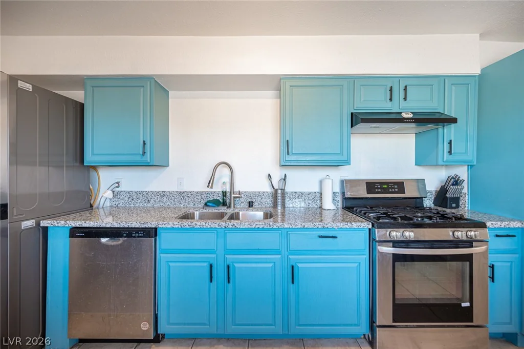 524 Alexander, Las Vegas, NV 89106