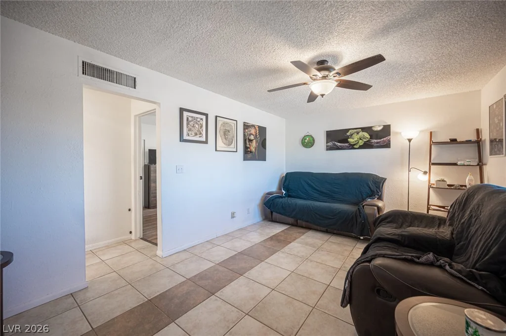 524 Alexander, Las Vegas, NV 89106