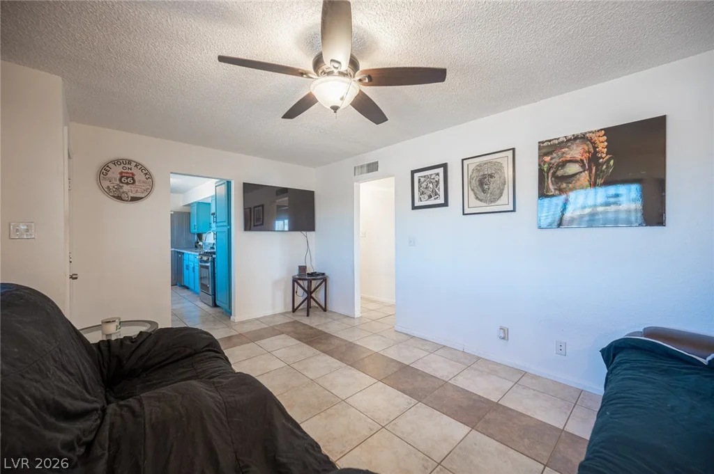 524 Alexander, Las Vegas, NV 89106