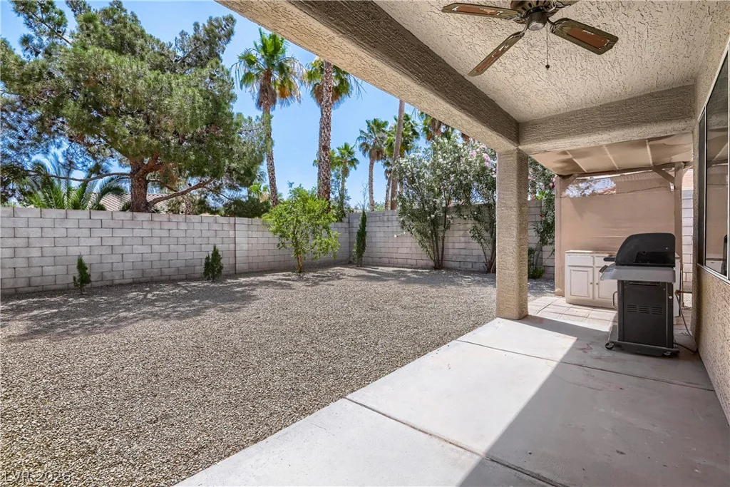 310 Dazzling, Henderson, NV 89012