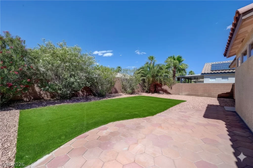 4126 Farmdale, North Las Vegas, NV 89031