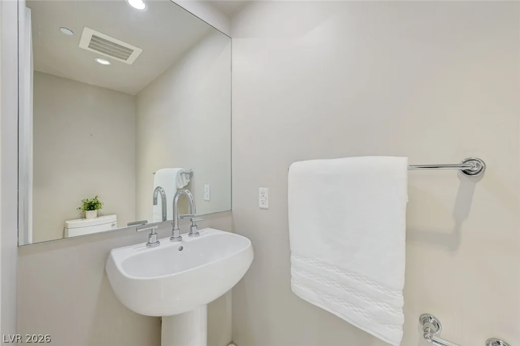 222 Karen, Las Vegas, NV 89109