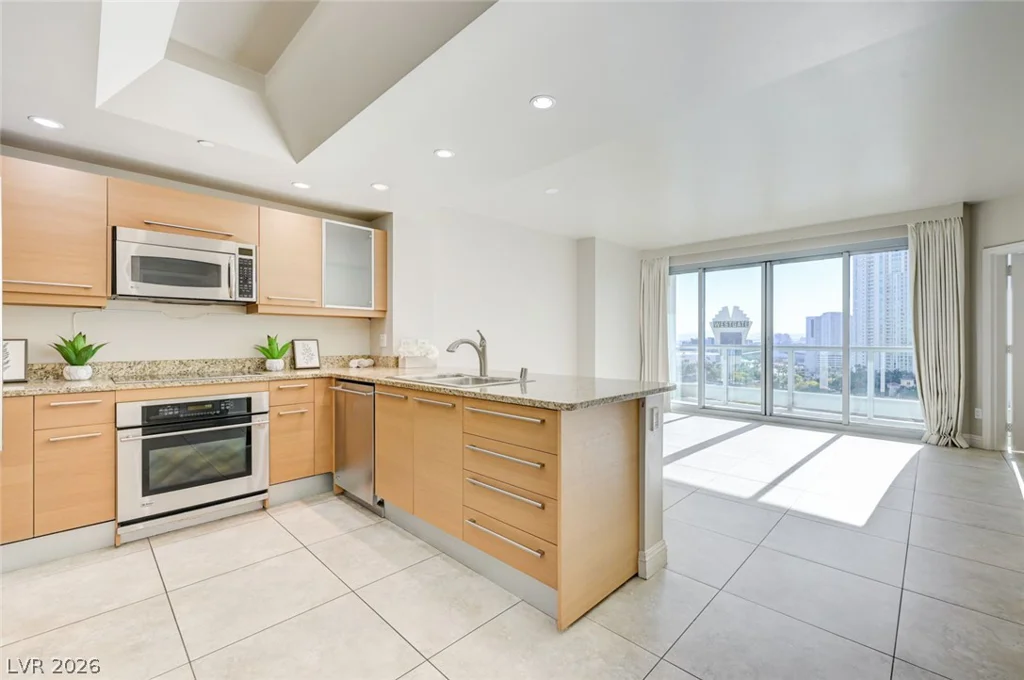 222 Karen, Las Vegas, NV 89109