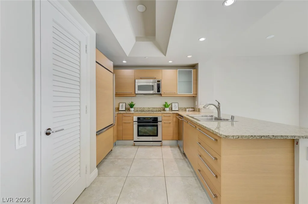 222 Karen, Las Vegas, NV 89109