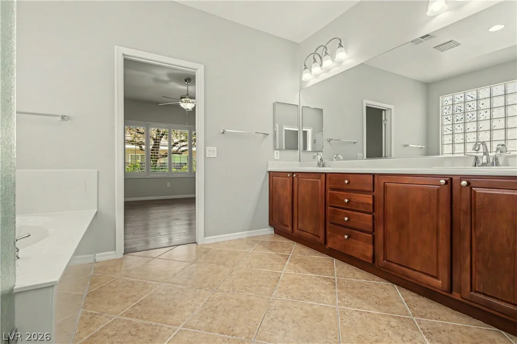 2127 Waterton Rivers, Henderson, NV 89044