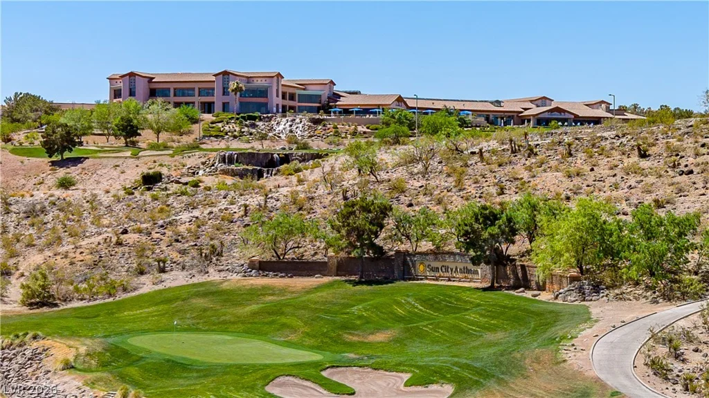 2127 Waterton Rivers, Henderson, NV 89044