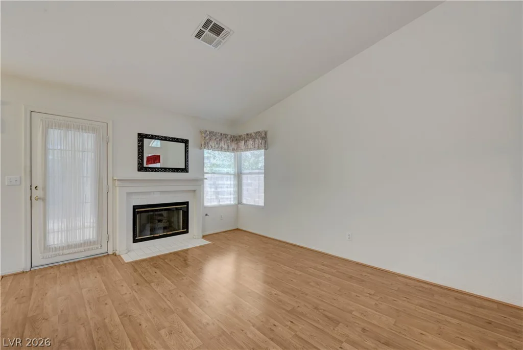 1931 Spring Lake, Henderson, NV 89002